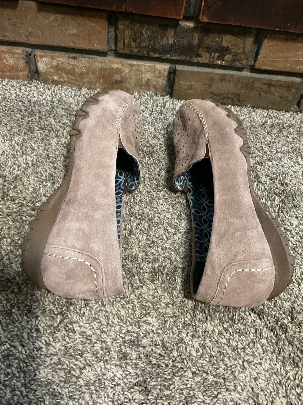 Skechers Taupe Faux Suede Slip-On Walking Loafers Size 11 - Picture 5 of 9